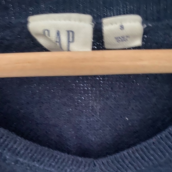SMALL GAP NAVY BLUE V-NECK SWEATER - Picture 2 of 3